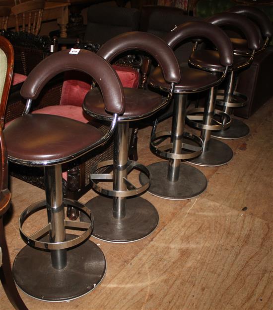 5 leather bar stools(-)